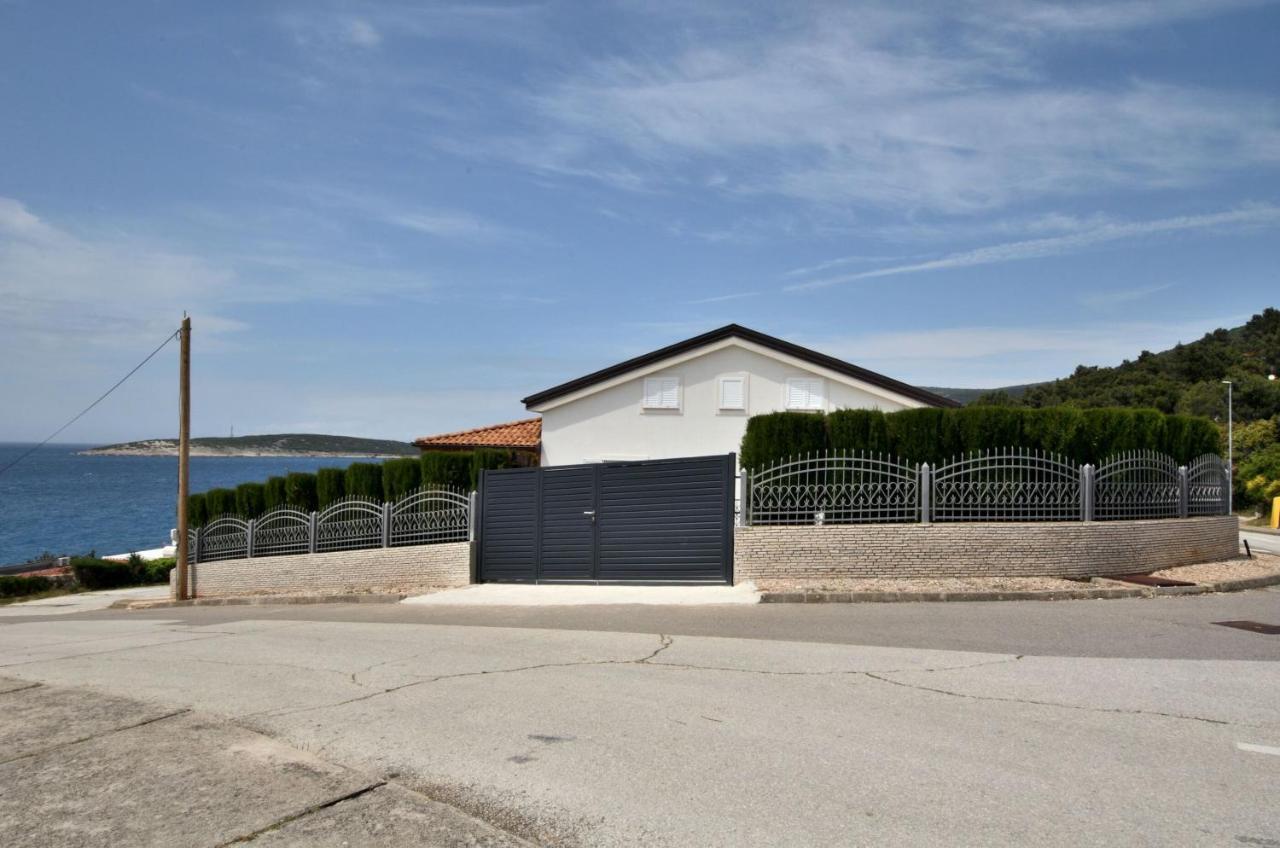 Apartments Villa Sofia Martinscica  Exterior photo